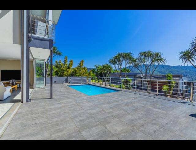 4 BEDROOM HOUSE FOR SALE IN MONTROSE